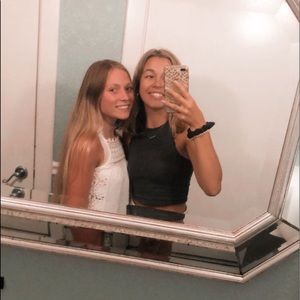 Meet your Posher, Abby